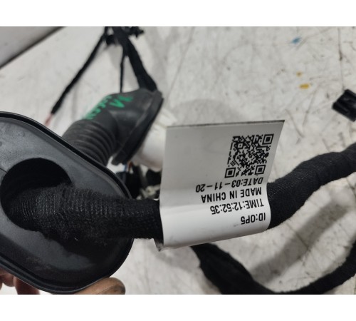 Электропроводка двери передняя левая