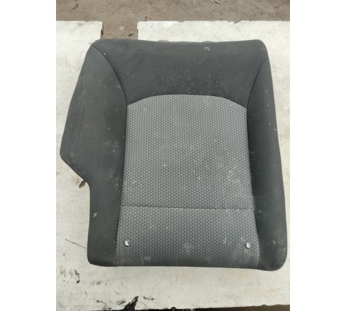 Спинка сиденья заднего ряда правая
