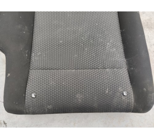 Спинка сиденья заднего ряда правая