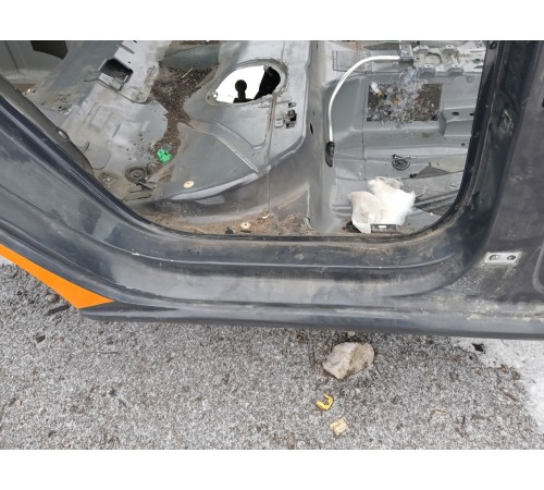 Порог со стойкой правый