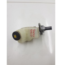 Главный тормозной цилиндр с бачком