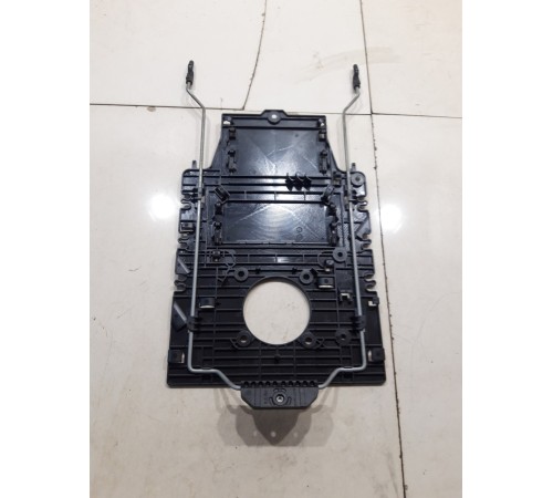 Кронштейн поясничного подпора сиденья передний правый