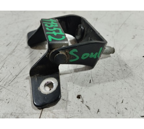 Петля крышки багажника левая