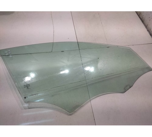 Стекло двери(переднее правое)