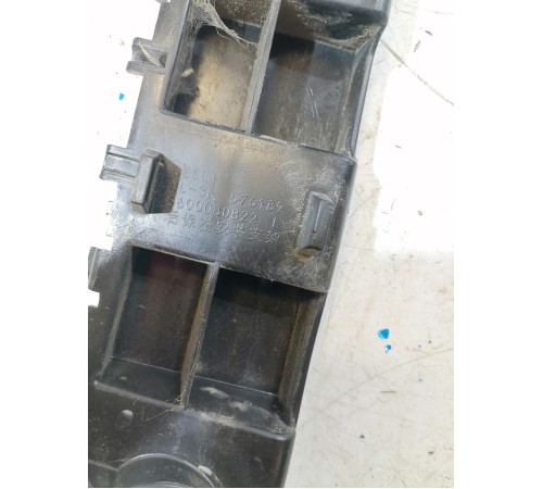 Кронштейн заднего бампера левый