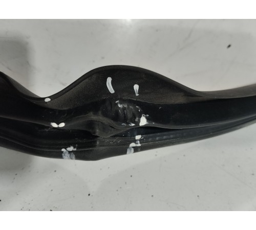 Уплотнитель двери(передний левый)