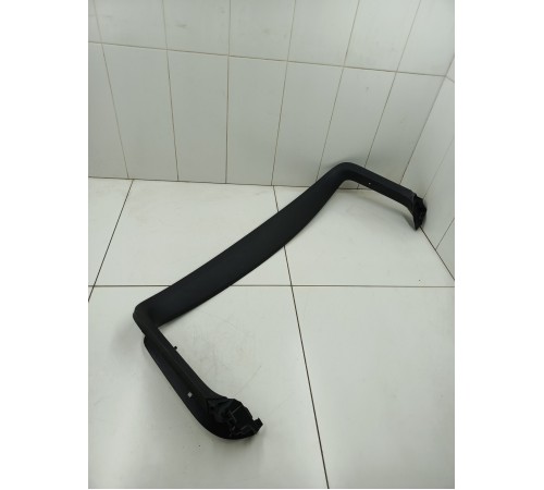 Обшивка двери багажника