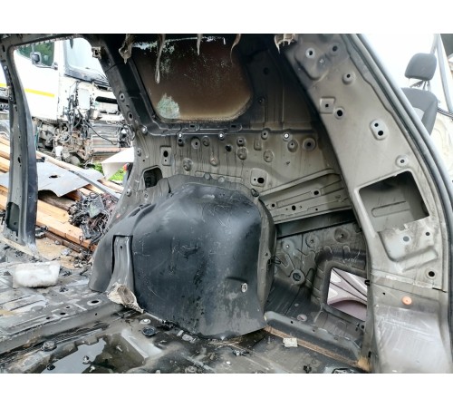 Крыло заднее правое