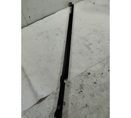 Уплотнитель стекла передний правый внутренний