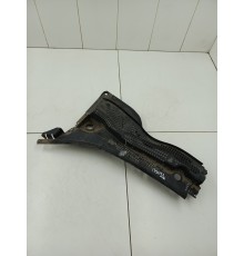 Жабо лобового стекла левое