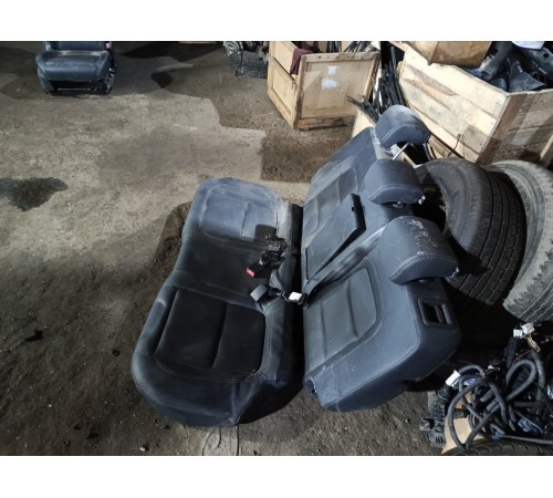 Задний ряд сидений