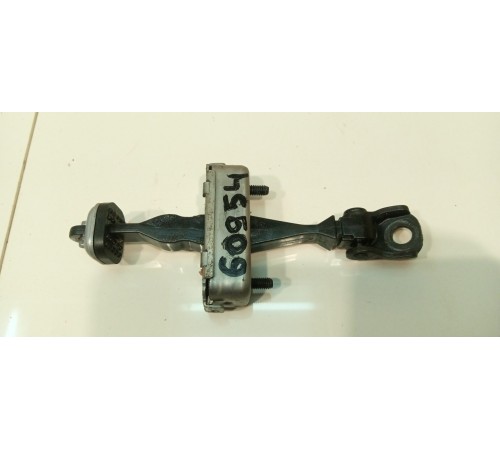 Ограничитель передней левой двери