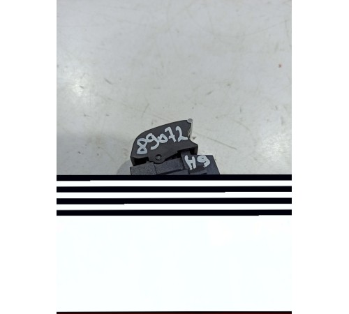 Кнопка стеклоподъемника (задняя левая)