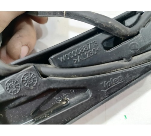 Поводок стеклоочистителя (левый)