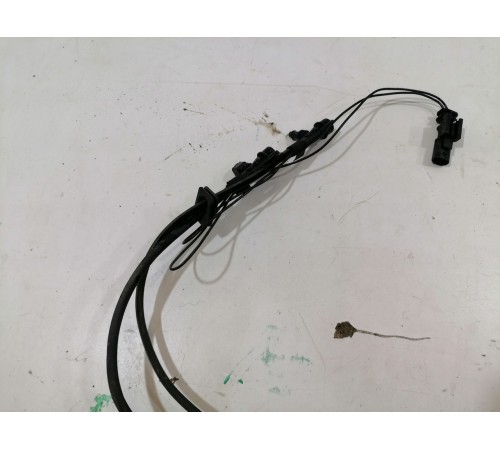 Поводок стеклоочистителя (левый)