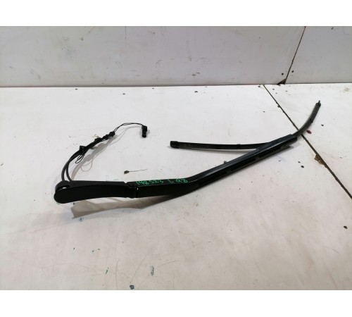 Поводок стеклоочистителя (левый)