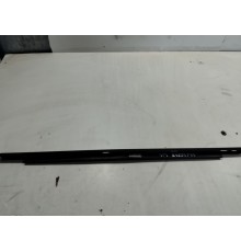 Уплотнитель стекла (задний правый наружный)