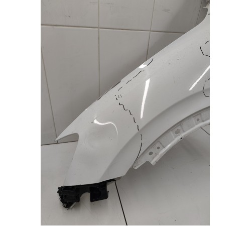 Крыло переднее левое