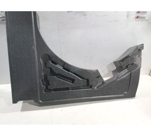 Наполнитель багажного отсека левый