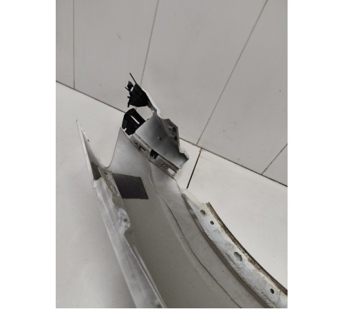 Крыло переднее левое