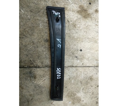 Накладка порога задняя левая