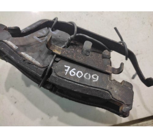 Тормозные колодки (передние правые)