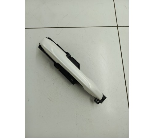 Ручка двери задняя правая наружная