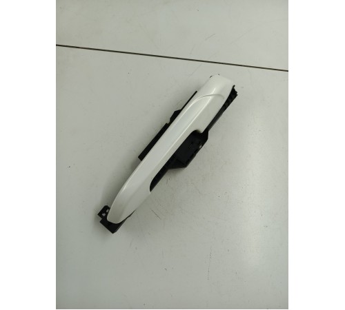 Ручка двери задняя правая наружная