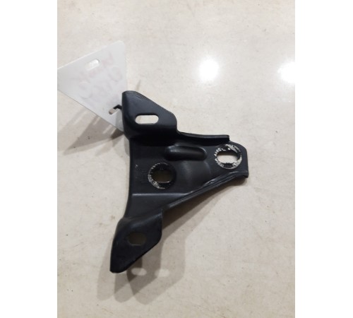 Кронштейн(крепление) ролика передний левый верхний