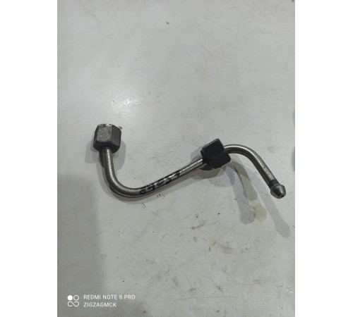 Трубка топливная