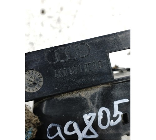 Кабель канал передний левый