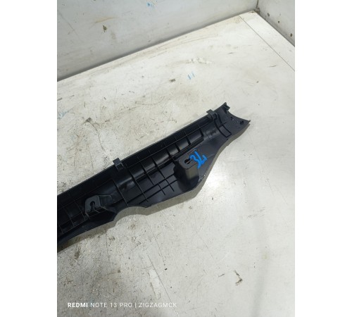 Обшивка багажника задняя левая