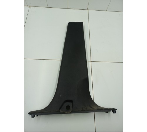 Обшивка центральной стойки правая нижняя