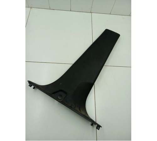 Обшивка центральной стойки правая нижняя