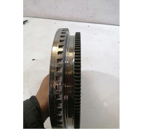 Маховик двигателя