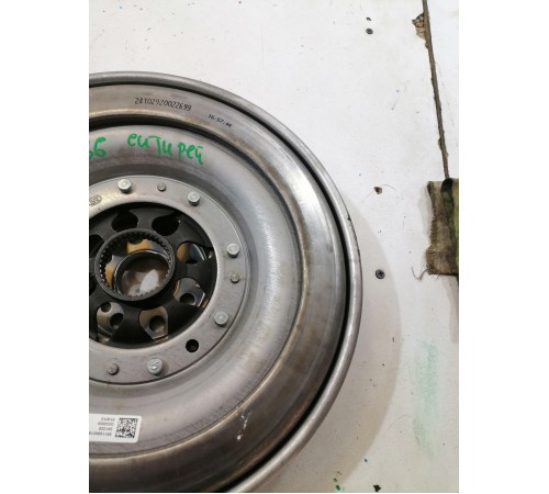 Маховик двигателя