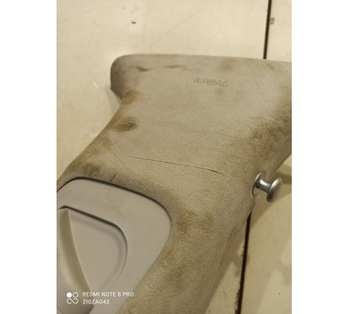 Обшивка центральной стойки(правая верхняя)