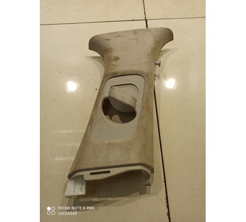 Обшивка центральной стойки(правая верхняя)