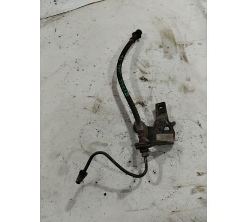 Тормозной шланг передний правый