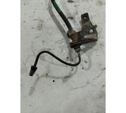 Тормозной шланг передний правый