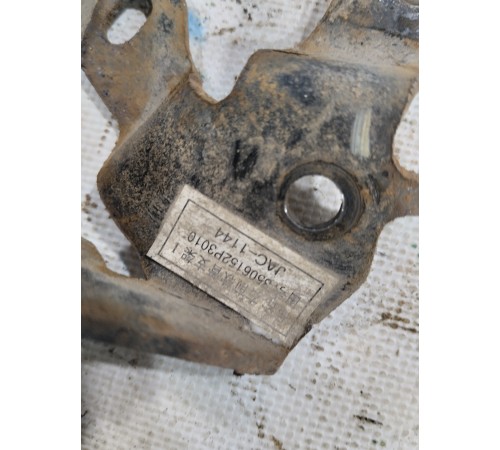 Тормозной шланг передний правый