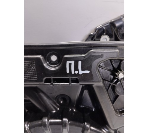 Стеклоподъемник (передний левый)