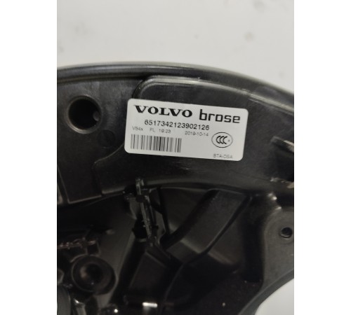 Стеклоподъемник (передний левый)