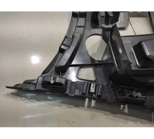 Кронштейн заднего бампера (левый)