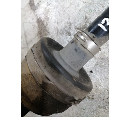 Привод (полуось) задний правый