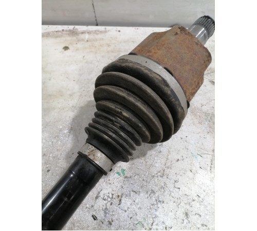 Привод (полуось) задний правый