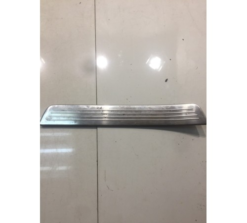 Накладка порога (задняя, правая)