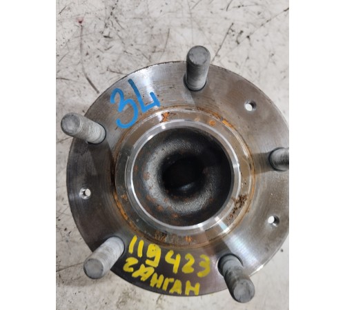 Ступица задняя левая