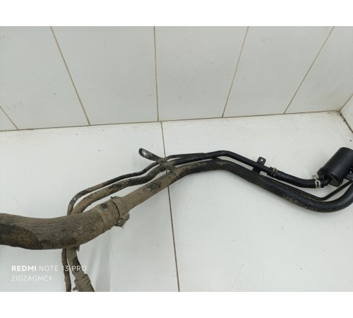 Горловина топливного бака