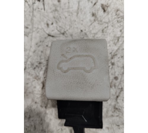 Ручка открывания капота